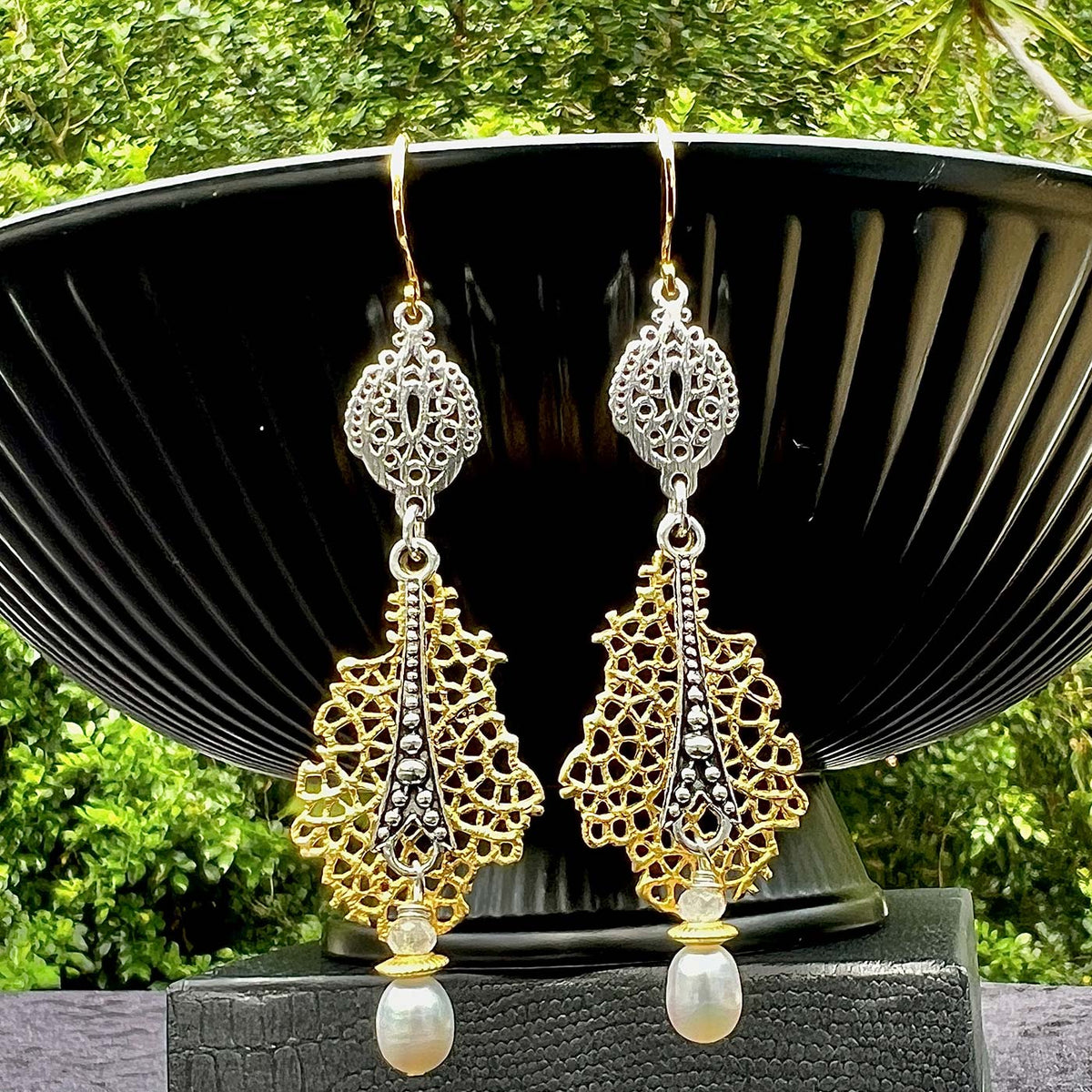 N°1032 Statement Earrings - The Pearl Collection