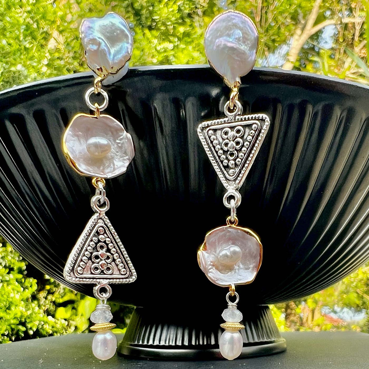 N°1040 Statement Earrings - The Pearl Collection