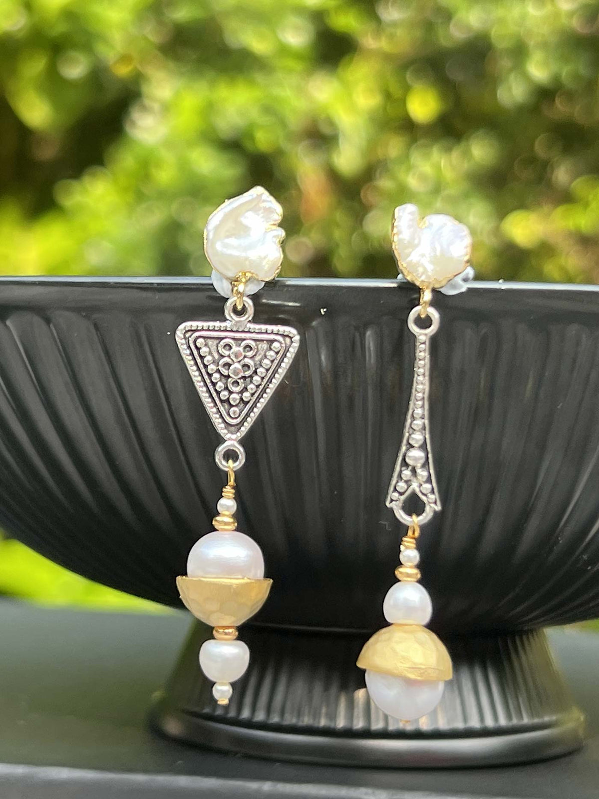 N°1044 Statement Earrings - The Pearl Collection