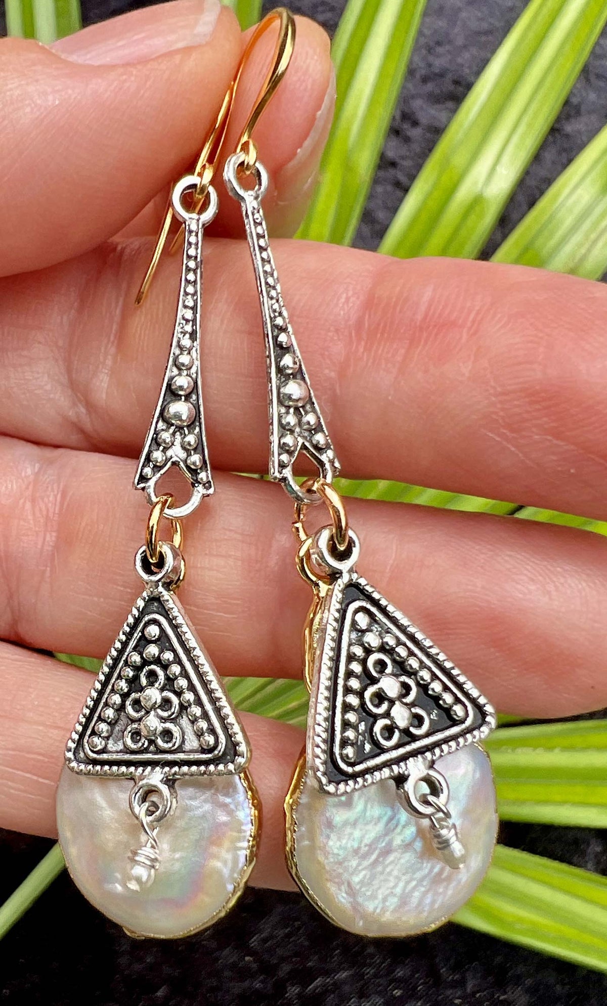 N°1058 Necklace & Earrings Set - The Pearl Collection