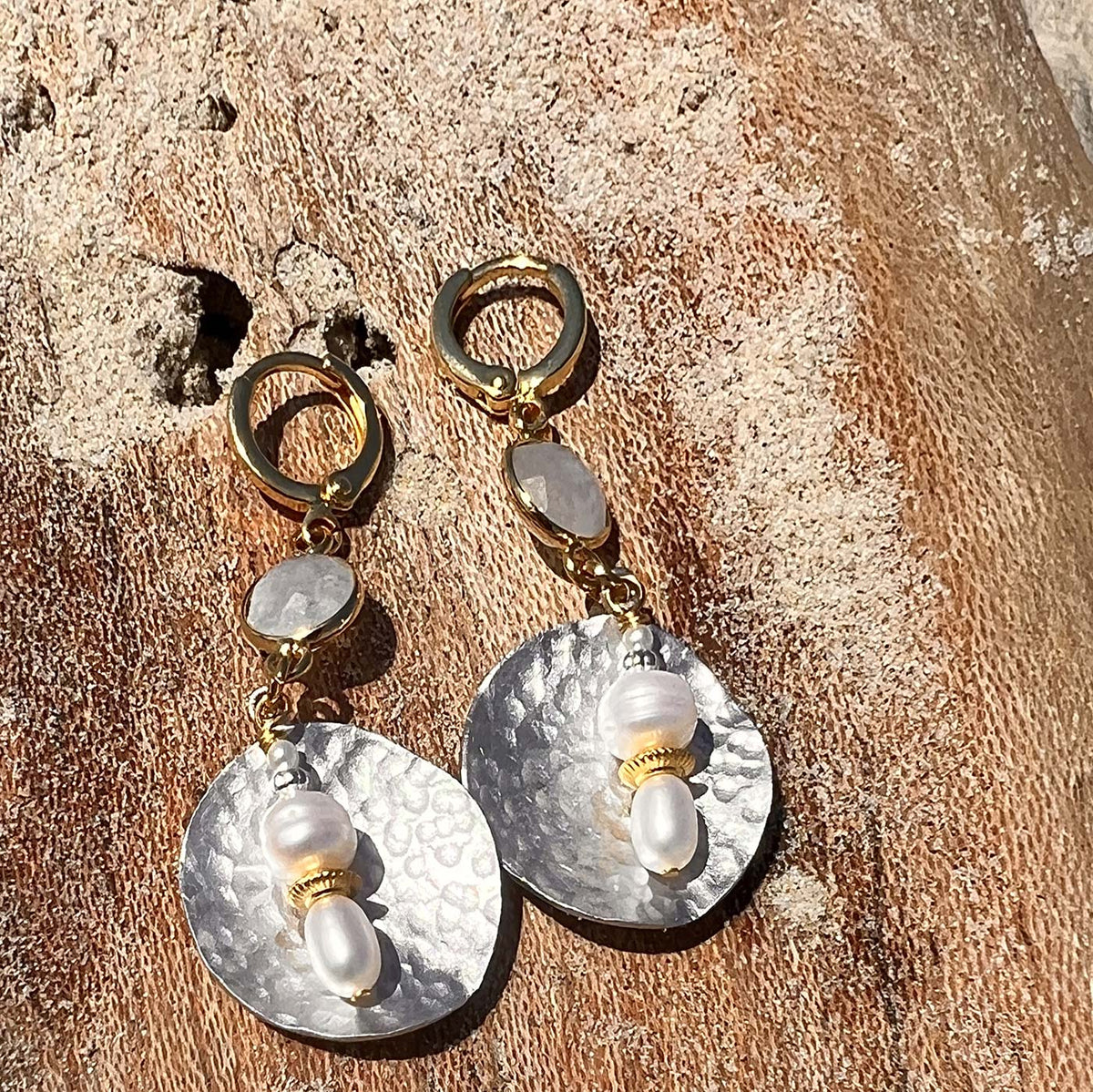 N°1069 Statement Earrings - The Pearl Collection