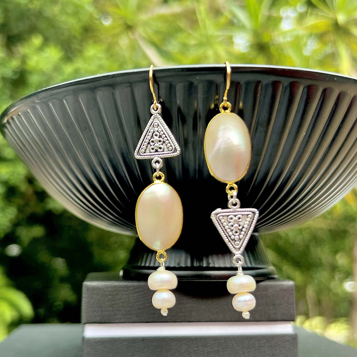 N°1015 Statement Earrings - The Pearl Collection