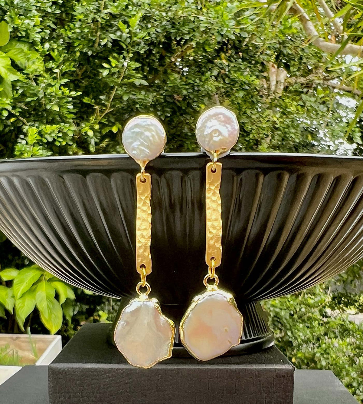 N°1047 Statement Earrings - The Pearl Collection