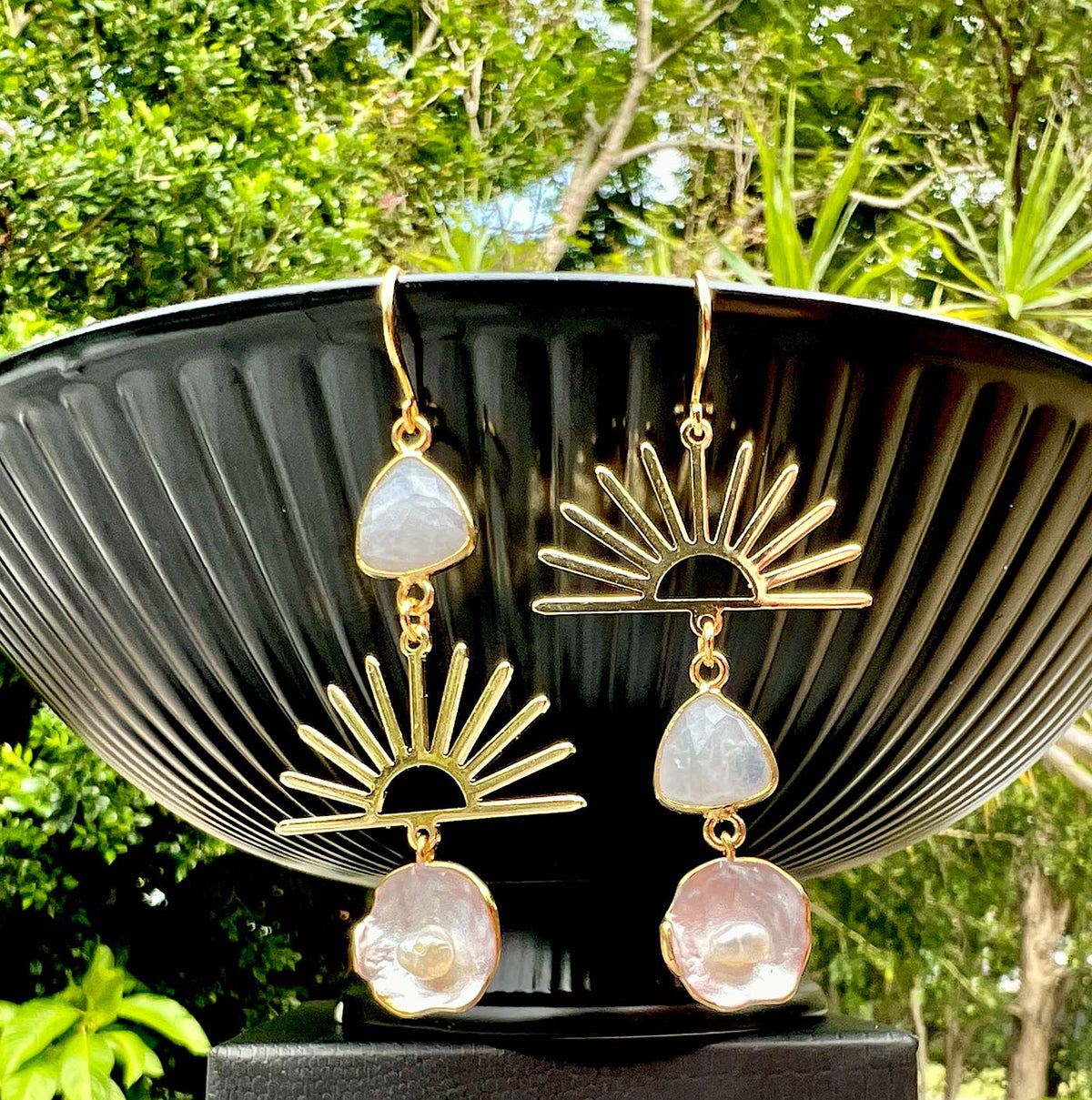 N°1053 Statement Earrings - The Pearl Collection