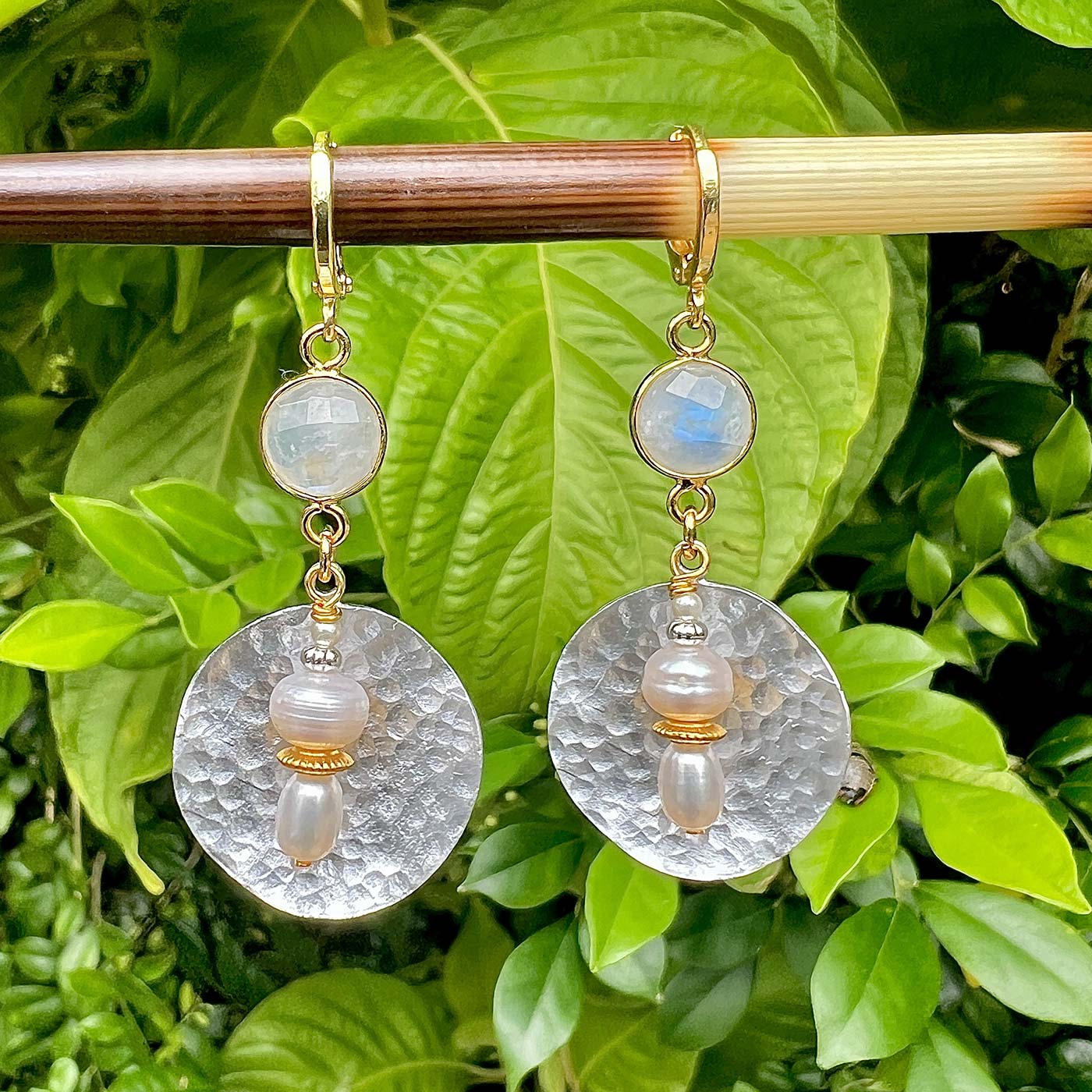 N°1069 Statement Earrings - The Pearl Collection