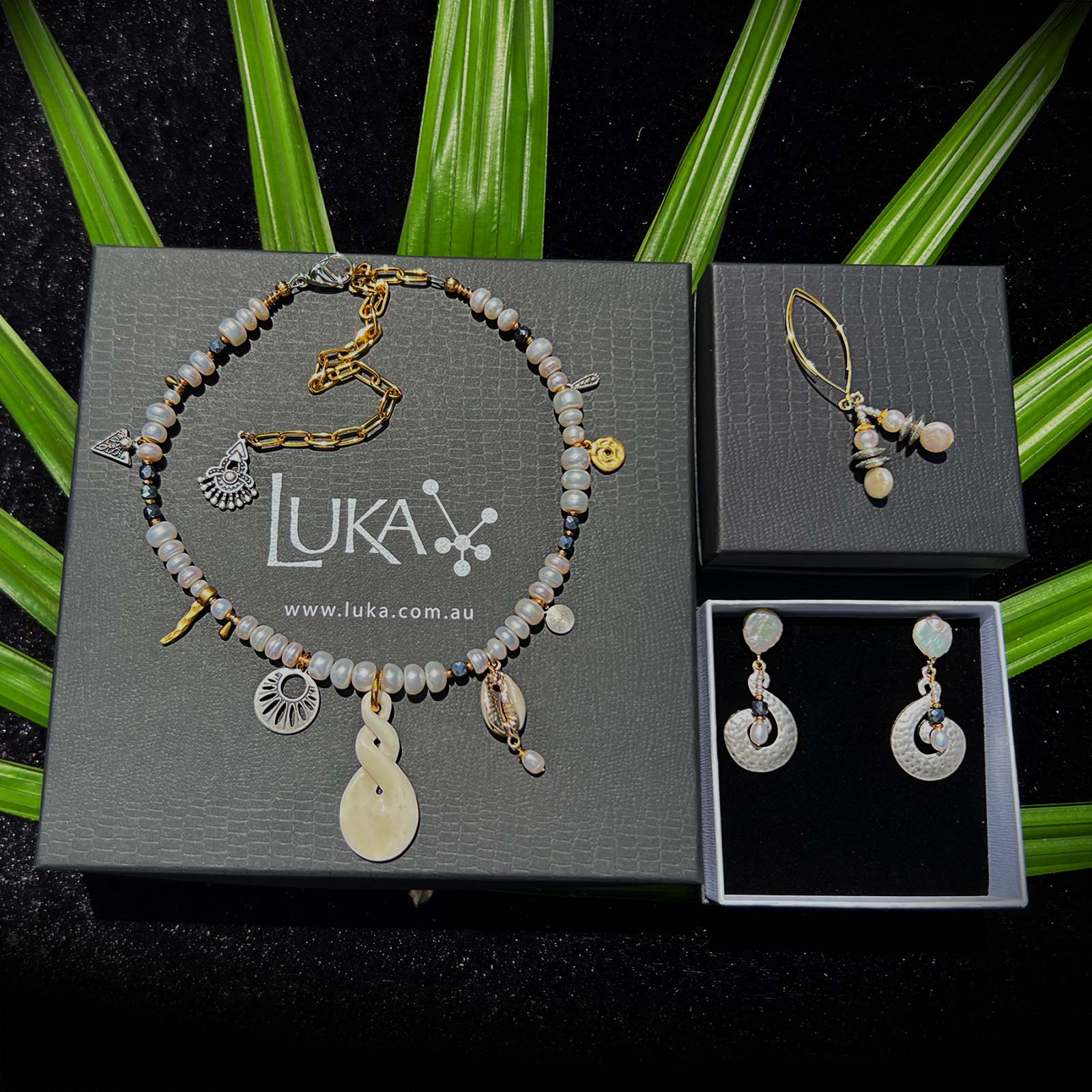 No 17 Christmas 2023 Special Set