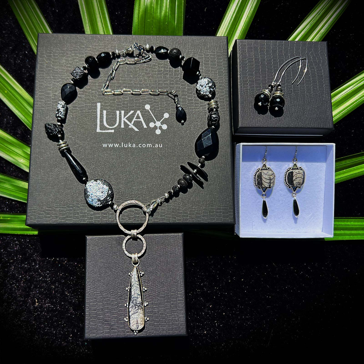 No 53 Christmas 2023 Special Set